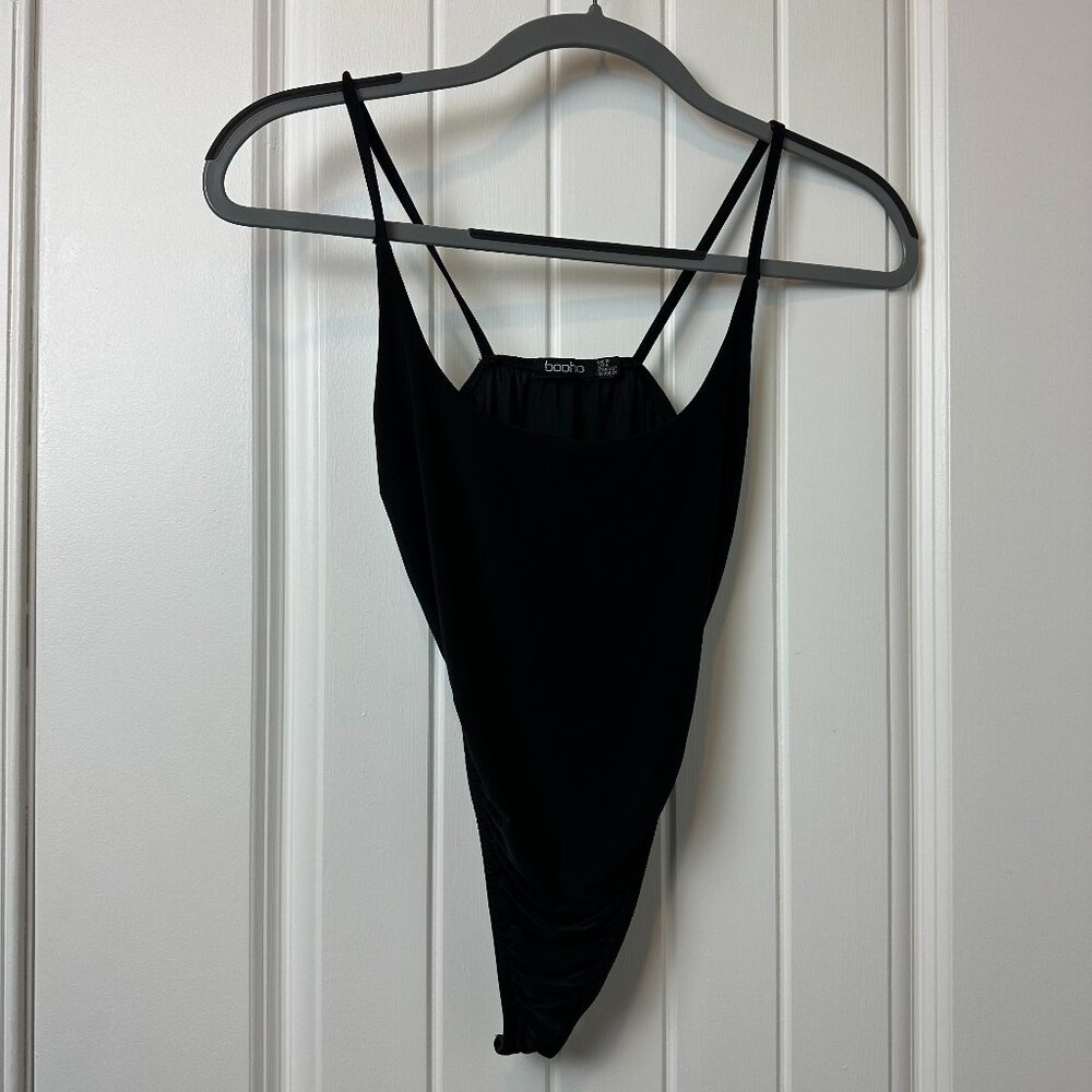 Boohoo Women's High Cut Bodycon Bodysuit Size US 6 in Black
